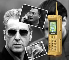 Großhandel Versorgung 2024 Retro Mobiltelefon: Big Antenne, Power Bank, FM  Radio, BT, Taschenlampe, Dual Sim Von Unitedtech, 33 €