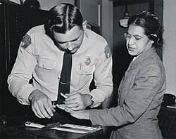 When parks arrived at the courthouse for trial that morning with her attorney, fred gray, she was greeted by a bustling crowd of around 500 local. Rosa Parks Wikipedia