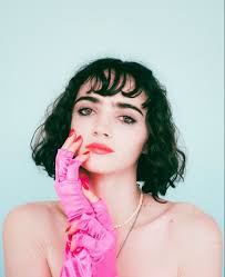 Dana Foote's Instagram, Twitter & Facebook