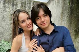 Jun 26, 2021 · ganteng banget sih angga, keliatan dewasa kalo rambutnya gondrong, katanya. Nyaris Ciuman Dengan Cinta Laura Ekspresi Angga Yunanda Disorot Matamata Com