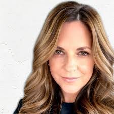 Diane Saar's Instagram, Twitter & Facebook