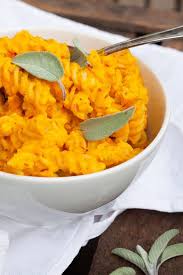 Kurbis Pasta Mit Salbei Schnell Und Unglaublich Cremig Kochkarussell Rezept Kurbis Pasta Rezepte Fitness Lebensmittel