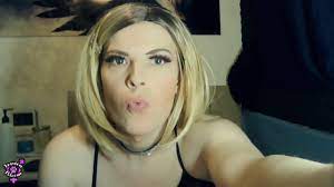 Self Sucking & Cum Swallowing Shemale Jessica Bloom watch online