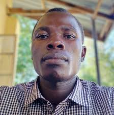 Hello everyone! How are you doing! Someone to guide me through the chicken  vaccination schedule from day one to maturity together with the vaccine  used. Please please please. Good day