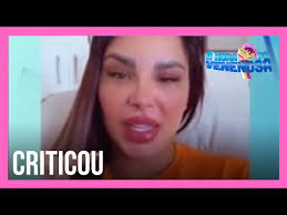 Jenny alfineta Gretchen após declaração em foto de Bia Miranda