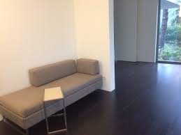 Hast du bereits ein sofa in grau zu hause, dann suchst du sicherlich nach grundstein: Lagersofa Swissplus Bettsofa Doppio Edelstahlkufen In Stoff Miyaki 09 Cappuccino Wohndesigner Berlin De