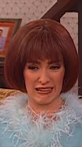 ¡Celebramos el cumpleaños de nuestra querida María Isabel Henao! 🥳❤️  Gracias por sacarnos tantas risas interpretando a la vecina más genial de  todas, la incomparable Amparito 🥰