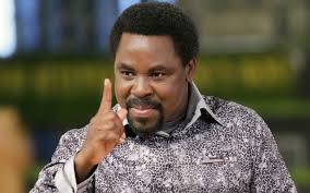 Leke adeboye wey also be di special personal assistant to im papa, pastor leke adeboye say im brother favourite colour na blue but e dey do everything as per royal standard of purple. 7u Bfgt2hlhvfm