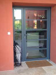 Ll porte d'entrée en alu vitrée la qualité top à acheter en ligne livraison rapide made in germany jusqu'à% moins cher sur fenetre24.com. Porte D Entree Vitree Ou Pleine En Alu Composite Bois Pvc Sur Mesure