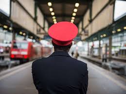 Bei der deutschen bahn wird am montagmorgen gestreikt. Vwrmo516oqum2m