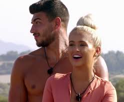 Tommy fury and maura higgins had a 'shouting match' in dubai. Love Island S Molly Mae Horrified As Game Reveals She Loves 50k Not Tommy Fury