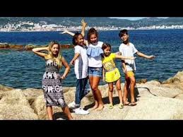 Kids United Nouvelle Generation Emmenez Moi Au Bout De Nos Reves Paroles Youtube Kids United Musique Generation Chanteur