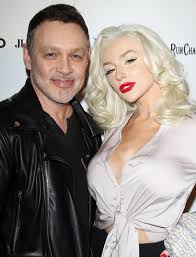 (cnn) courtney stodden and doug hutchison stirred controversy when they married in 2011. Courtney Stodden Mom Krista Reveal How They Made Up 5 Years After Bitter Feud It S A Miracle Newsbinding