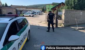Podhájska sąsiaduje y gminami trávnica, radava. Aktualne Na Kupalisku V Podhajskej Zasahuje Enviro Policia Aktualizovane Sered Online Nezavisle Internetove Noviny