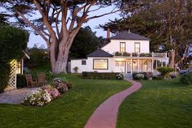 Mission Ranch Owned By Clint Eastwood The Farmhouse Has Six Charming Bedrooms All With A Queen Bed And Private B Ranch Hotel Affordable Hotels Carmel Hotels