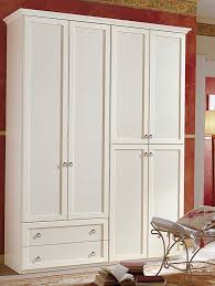 Armadio a battente 6 ante 4 in bianco lucido e 2 con specchio maniglia classica in zama cornice nel cappello per una camera dallo stile moderno classico. Scheda Prodotto Armadio Flasharredo Collection Armadio Classico 4 Ante Stagionale Con 2 Cassetti Avorio Patinato Vendita Online Flashbaby It