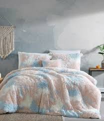 In addition to fabric dye, all you need is about an hour of time and some basic cleaning supplies for the cleanup process and you're ready to get started. Pin On Decorating Ideas