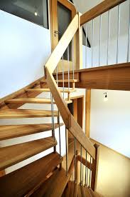 freitragende treppen edelstahl freitragende treppe treppe holz treppe