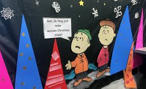 Instead of stuffing all the birthday and christmas cards you received in a drawer somewhere, try hanging them along the wall of your cubicle on clothespin line. Christmas Cheer Is Spread By Decorating We Hear Gcu Today