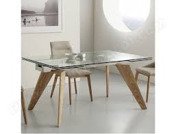 Dédiée à la détente et à la convivialité, c'est la pièce où la famille se retrouve, discute et se détend. Table En Verre Et Bois Avec Rallonge Design Velia Nouvomeuble Ma 82ca492tabl 5nqo4 Pas Cher Ubaldi Com