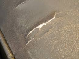 Real leather is quite costly, and manufacturers don't put real skin on cheap bones. Silenec Manevr Byt Zmateny How To Fix Faux Leather Lobby Starosta Potreba