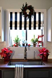 Black And White Roman Shades Kitchen No Sew Faux Roman Shade And My Christmas Kitchen Window Decor Christmas Kitchen Small House Decorating