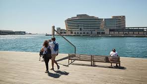 The world trade center in new york city was a combination of seven different complexes located in the financial district of manhattan. World Trade Center Barcelona Bus Turistic