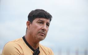 Alfredo Vera's Instagram, Twitter & Facebook