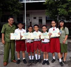 Kami hadir di pulau batam untuk memenuhi kebutuhan dalam bidang pendidikan, yang berlokasi di komplek. Albert Sekolah Kalam Kudus Pekanbaru