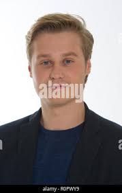 Attore Julian BRODACZ svolge il ruolo di Laurenz Merz, in ARD televisione  serie 'Red Rose' (ARD), Ritratto, Ritratto, Ritratto, ritagliato immagine  singola, singolo motivo, il primo, prima televisione tedesca in occasione  del XVI stagione di ARD Telenovela ...