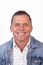 Kevin Queen's Instagram, Twitter & Facebook