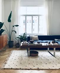 Gemütliche eckchen mit teppichen, die rund um deine möbel passen, und ein geräuschgedämmtes ambiente sind inklusive. Teppich Inspiration Finde Ideen Bei Couch