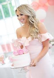 With the bride's permission, a long white dress can give impressions you like from formal to casual, tropical to elegant in a bridal shower. Pink Themed Bridal Shower