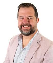 Meet the 2024-2025 Leadership Academy Graduates