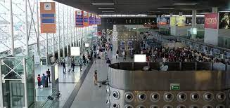 A seguito dell'eruzione è stato chiuso uno degli spazi aerei , ossia il settore b2. Aeroporto Di Catania Dove Si Trova E Tutte Le Info Utili Su Fontanarossa