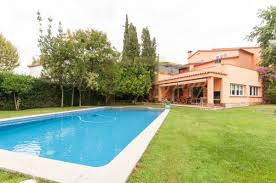 Choose from more than 3,500 properties, ideal house rentals for families. House For Rent Spain Barcelona Rent Price 1 500 000 Listing Es 2 19824
