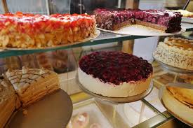 Unsere leckeren torten und kuchen werden allesamt in handarbeit für sie frisch zubereitet. Torten Kuchen Konditorei Grote In Unna