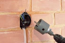 Selbst Stromkabel Verlegen Unterputzdose Setzen So Einfach Geht S Stromkabel Elektroinstallation Kabel