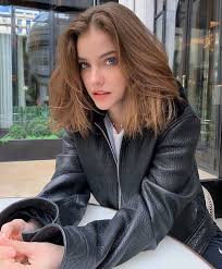 Barbara Palvin With Shorter Hair Barbara Palvin Model Barbara