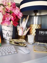 Choose a light scheme for a small home office. Inspiring Feminine Home Office Decor Ideas For Your Dream Job
