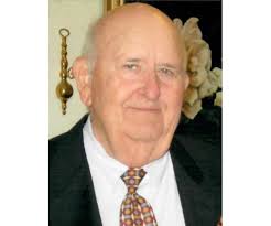 Lonnie Beach's Instagram, Twitter & Facebook