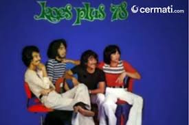 The lyrics for hidup dibui by d'lloyd have been translated into 1 languages. Kisah Kejayaan Koes Plus Pernah Masuk Bui Hingga Jadi Band Legendaris Indonesia Cermati Com
