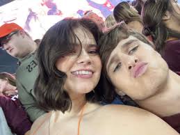 Molly Caron (@mollycaronn) • Instagram photos and videos