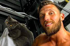 Thomas müller regina schwarz katie daynes friederun reichenstetter holger haag anwenden; Hunde Katzen Und Vogel So Tierlieb Sind Die Bundesliga Stars