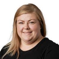 Gloria Lindell's Instagram, Twitter & Facebook