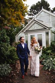 Before you do anything else, settle on the number of guests you will be able to accommodate. 7 Tips To Narrow Down The Wedding Guest List Junebug Weddings