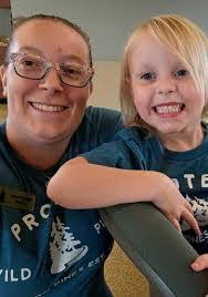 Dana Nutt's Instagram, Twitter & Facebook