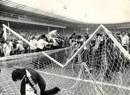 I have to bet on england obviously but don't write off the scots. Wembley 1977 Scotland V England The Tartan Army Invaded The Pitch After Scotland Beat England 2 1 Sports Photograph World Athletics Wembley