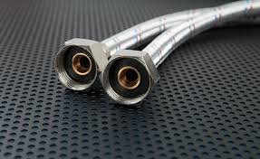 Over time, the hose that connects the water supply to the faucet in your kitchen may leak or wear out, and if this happens, you'll need to replace it. What Size Supply Line Is Needed For A Kitchen Faucet Mr Kitchen Faucets
