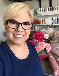 Ruth Mercado's Instagram, Twitter & Facebook